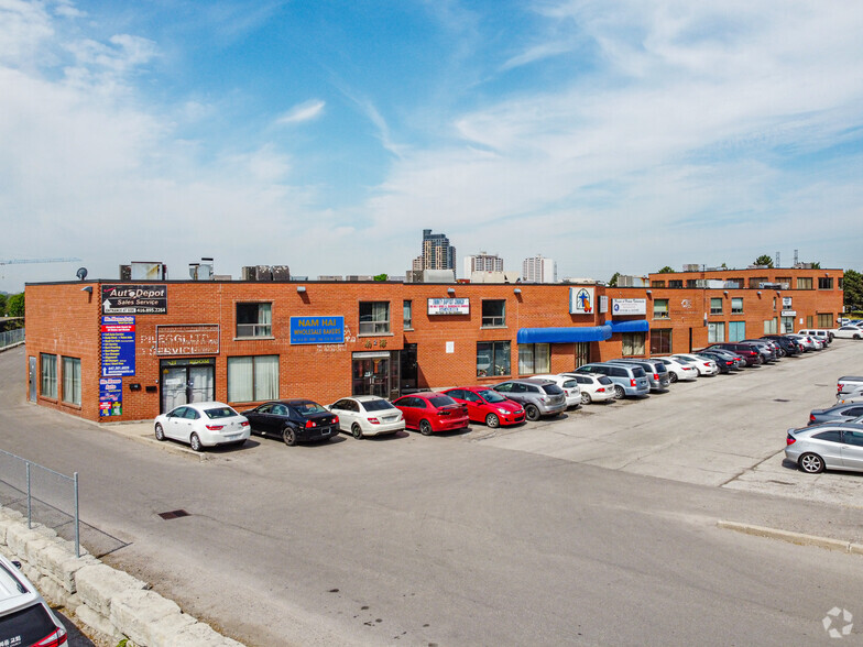 800 Arrow Rd, Toronto, ON for sale - Primary Photo - Image 1 of 3