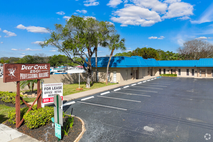 2501 W Hillsboro Blvd, Deerfield Beach, FL for lease - Building Photo - Image 3 of 11