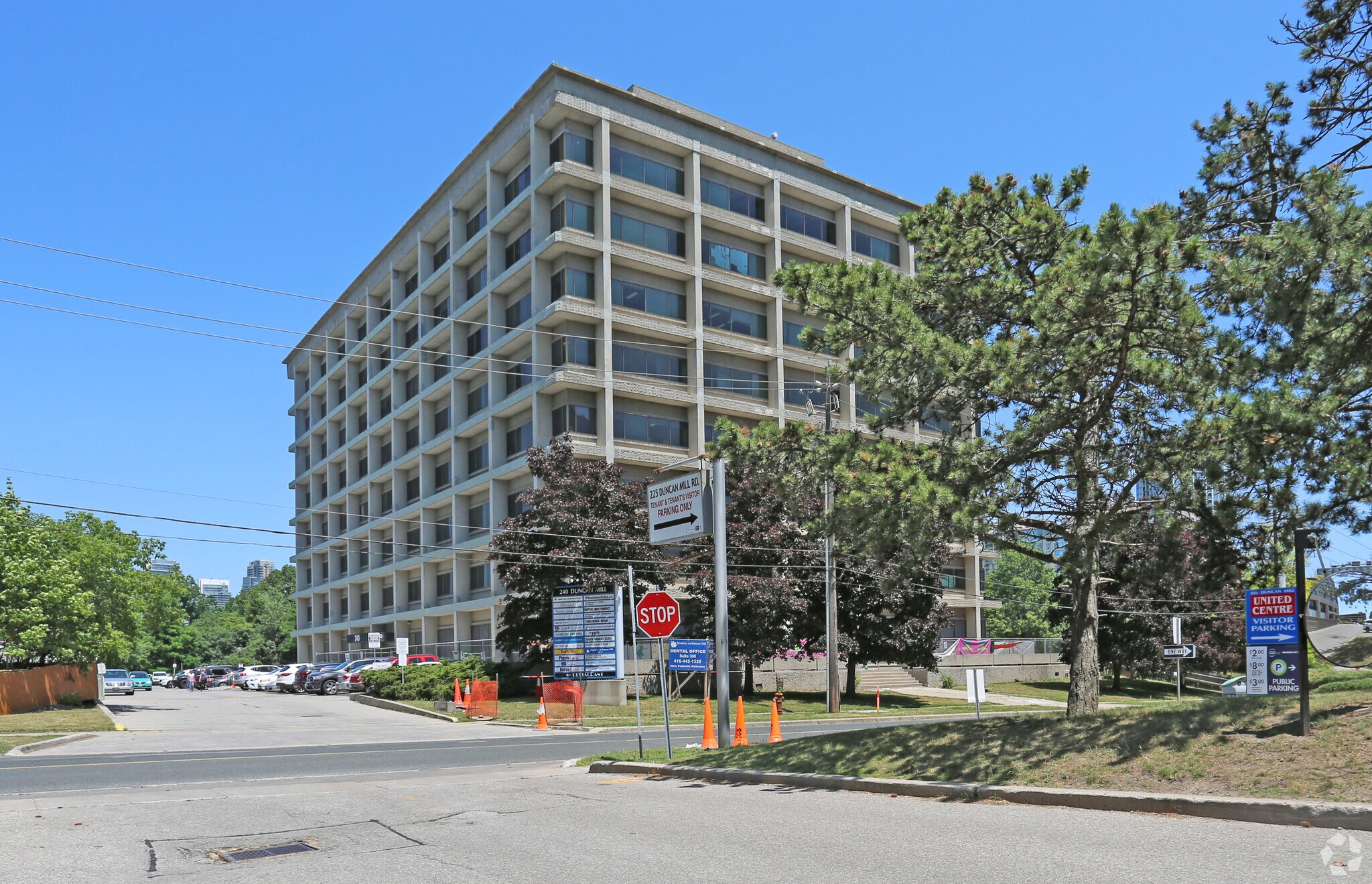 240 Duncan Mill Rd, Toronto, ON M3B 3S6 Office for Lease