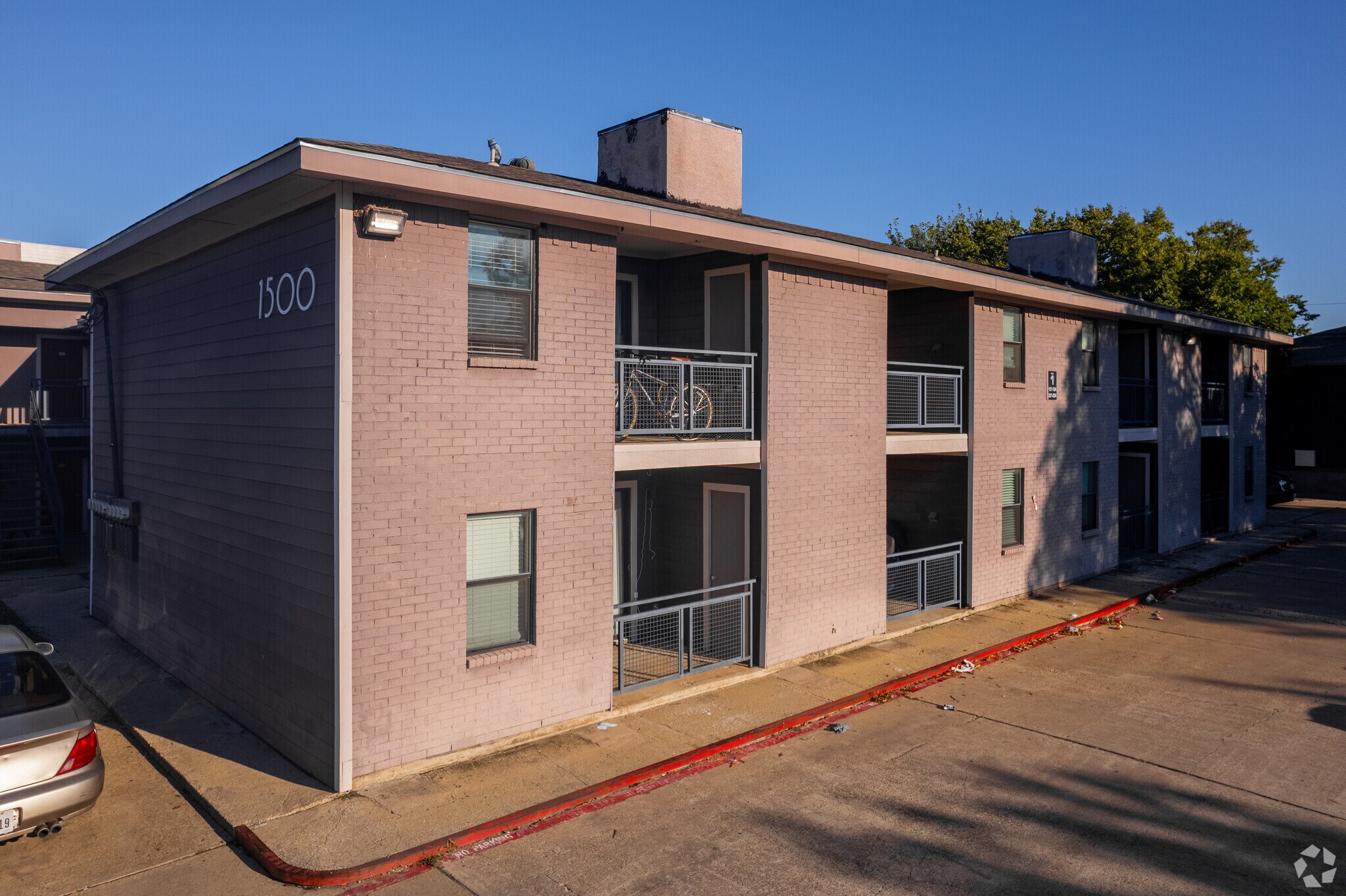 1500 N Carroll, Dallas, TX for sale Primary Photo- Image 1 of 1