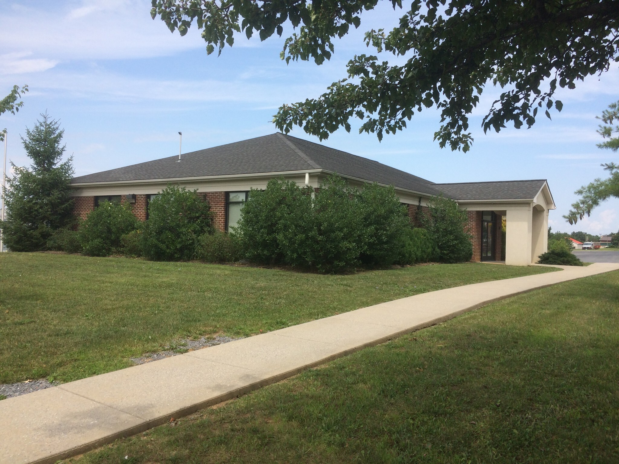 263 Neff Ave, Harrisonburg, VA for sale Primary Photo- Image 1 of 1