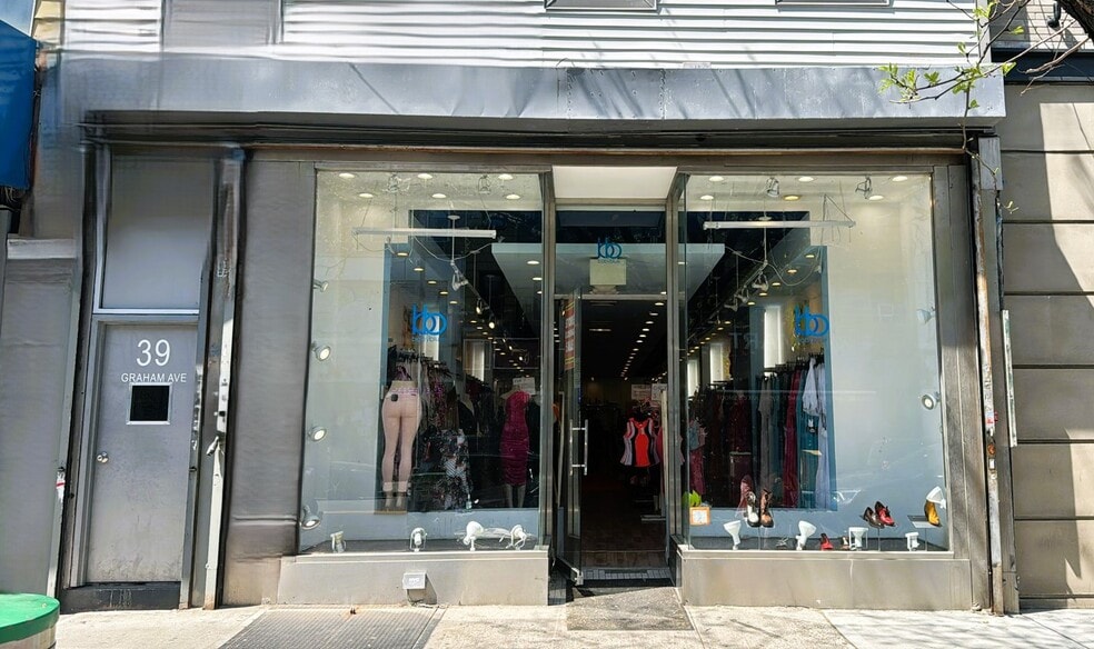 39 Graham Ave, Brooklyn, NY for lease - Building Photo - Image 2 of 17