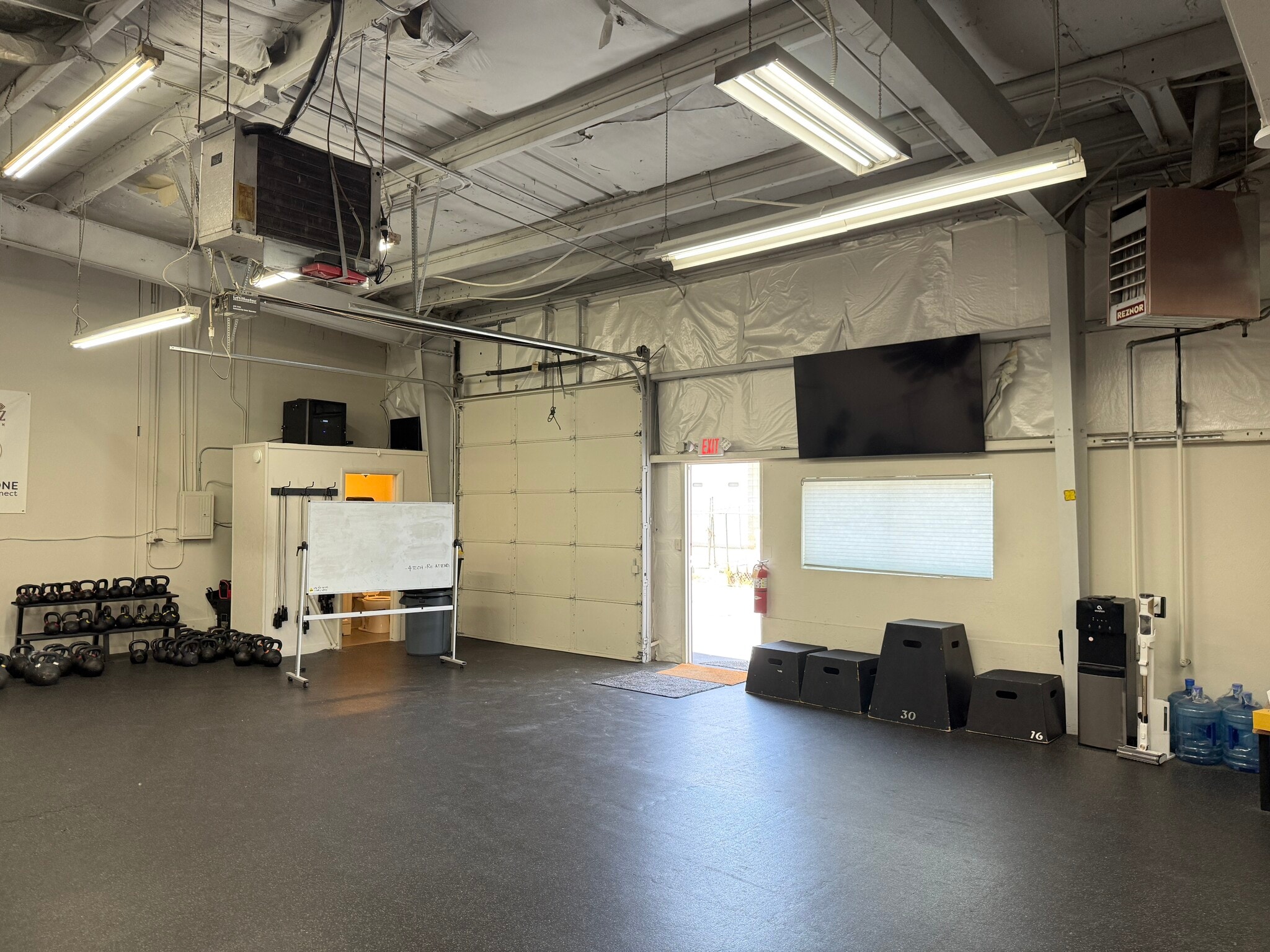 224 W Plymouth Ave, South Salt Lake, UT for sale Interior Photo- Image 1 of 12