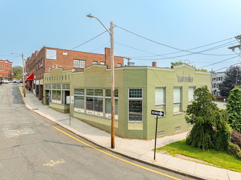 30 Crafts Ave, Northampton, MA for lease - Building Photo - Image 2 of 11