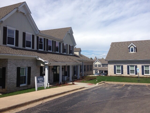 18 E Dundee Rd, Barrington, IL for sale Primary Photo- Image 1 of 1