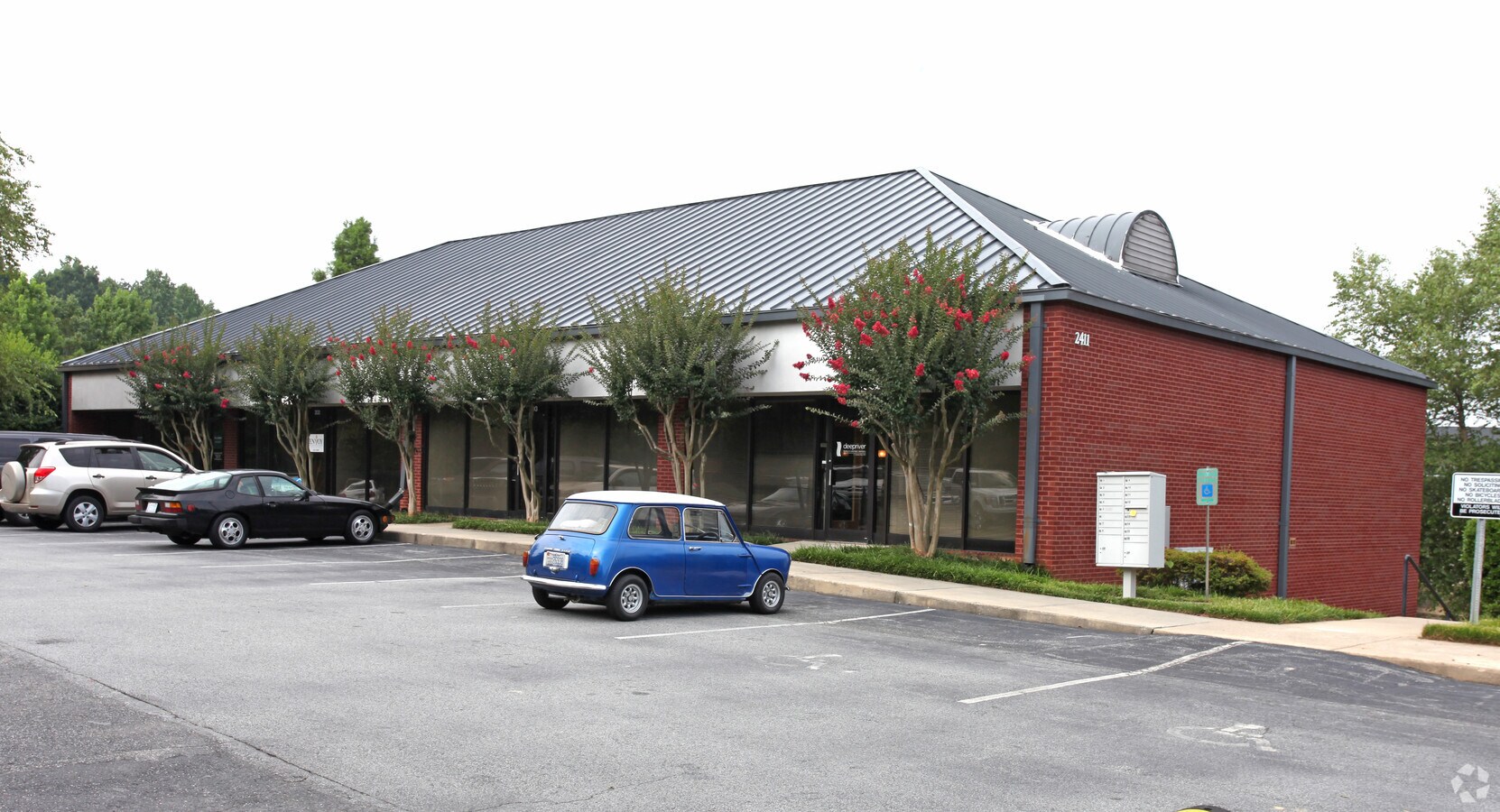 2411 Penny Rd, High Point, NC 27265