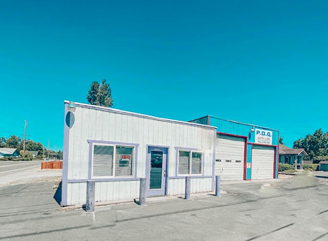 1990 Redwood Ave, Grants Pass, OR for sale Building Photo- Image 1 of 1