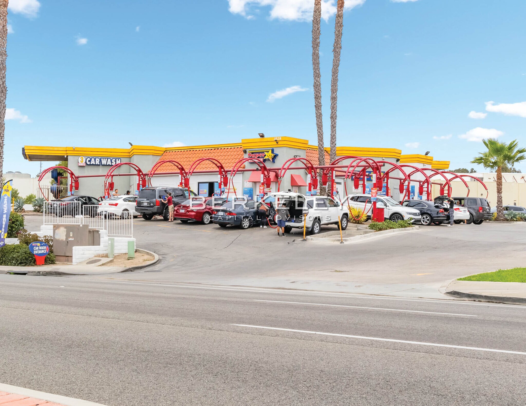 3528 College Blvd, Oceanside, CA 92056 Super Star Car Wash 20 Yrs