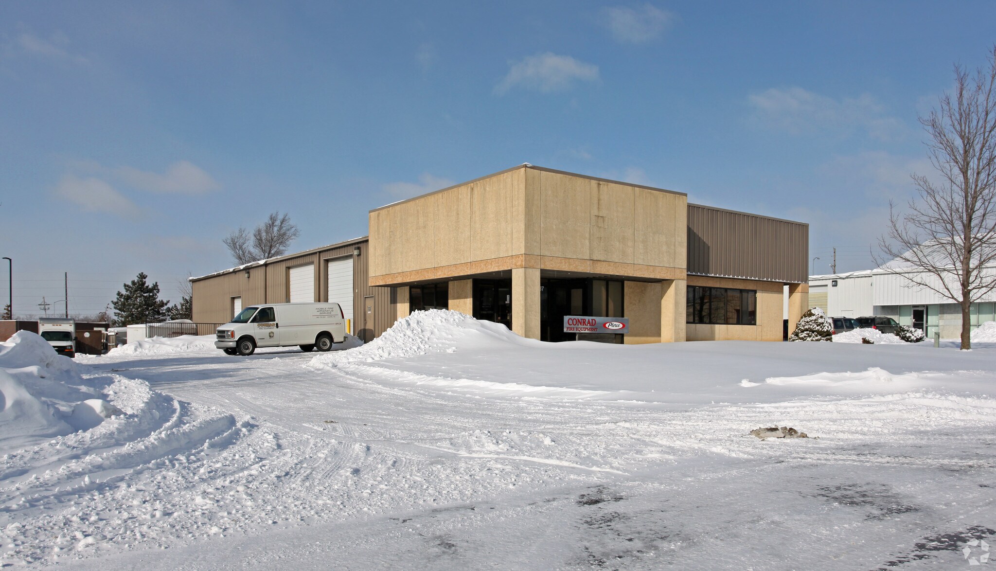 887 N Jan-Mar Ct, Olathe, KS for sale Primary Photo- Image 1 of 1