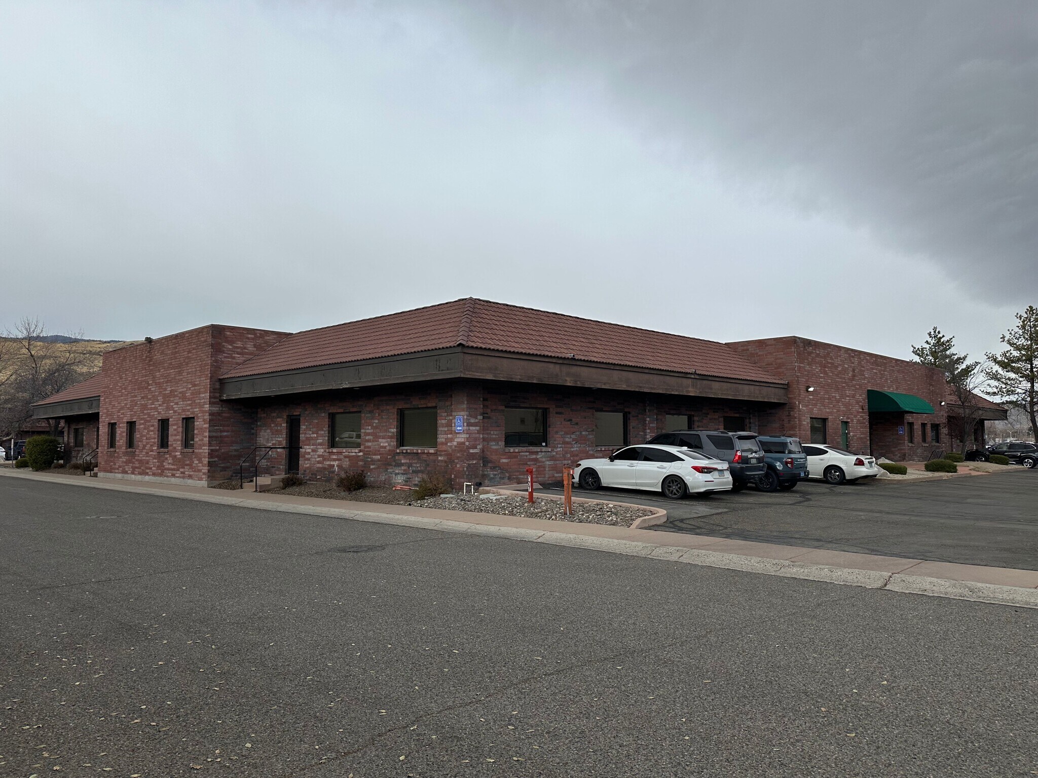 727 Fairview Dr, Carson City, NV for lease Building Photo- Image 1 of 12