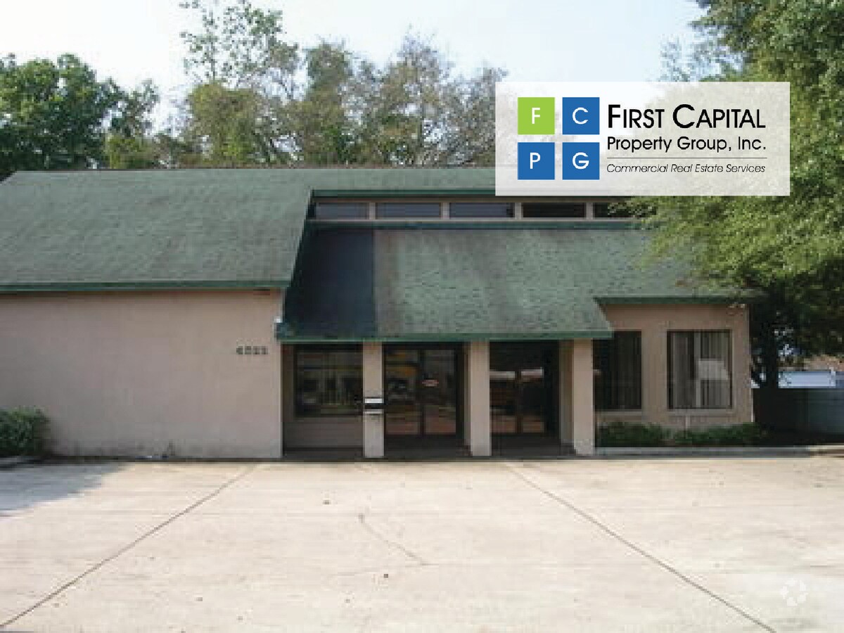 4522 Clarcona Ocoee Rd, Orlando, FL 32810