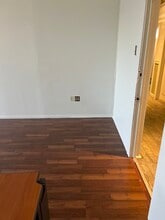 5611 Hollywood Blvd, Los Angeles, CA for lease Interior Photo- Image 2 of 3