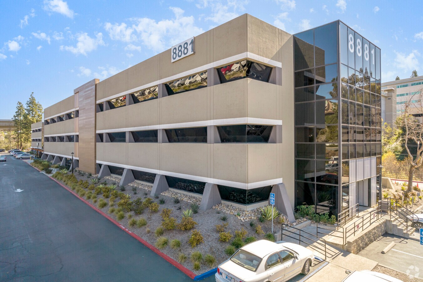 8881 Fletcher Pky, La Mesa, CA 91942 Fletcher Parkway Medical Center