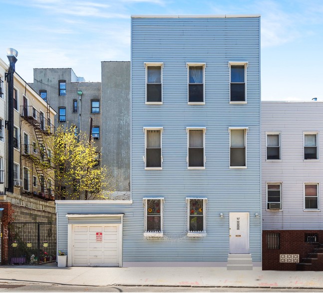 317 Manhattan Ave, Brooklyn, NY for sale - Building Photo - Image 1 of 1