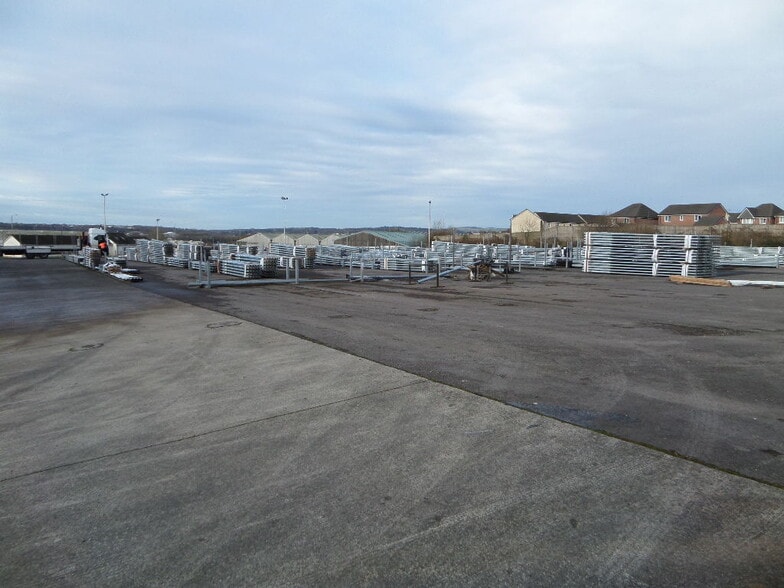 Wyndham Close, Bridgend for lease - Building Photo - Image 3 of 11