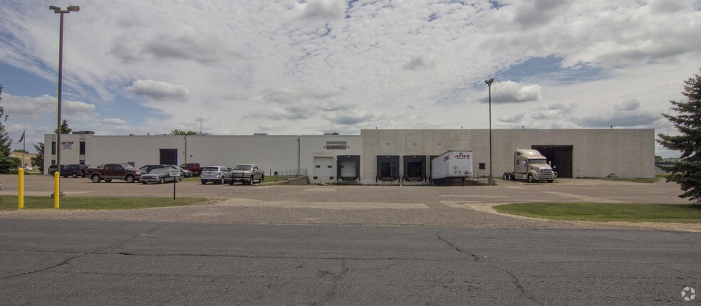 7870 215th St W, Lakeville, MN for lease - Primary Photo - Image 1 of 9