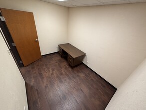 138 E Mistletoe Ave, San Antonio, TX for lease Interior Photo- Image 1 of 1