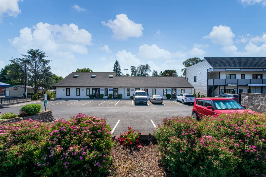 12950 SW Pacific Hwy, Tigard, OR for sale - Building Photo - Image 3 of 16