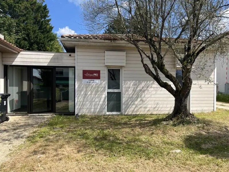 Office in Cenon for sale Building Photo- Image 1 of 7