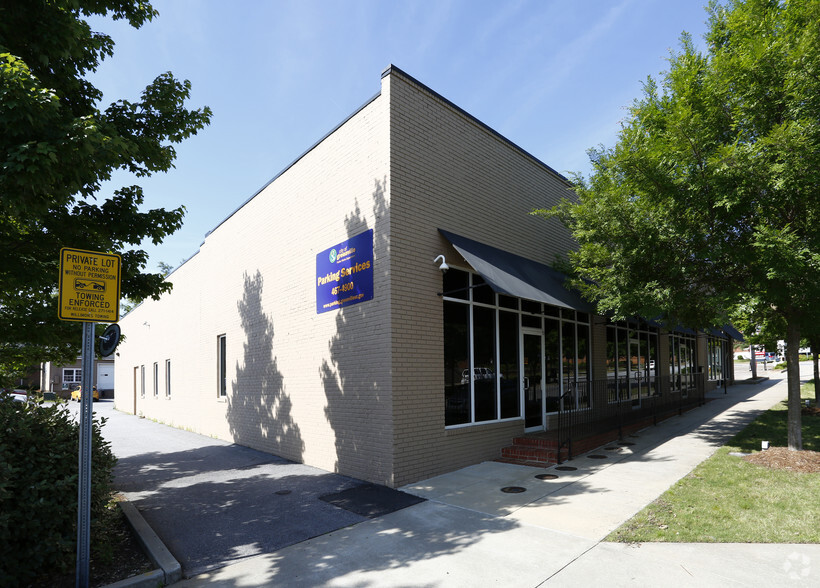 1021 S Main St, Greenville, SC for lease - Primary Photo - Image 2 of 31