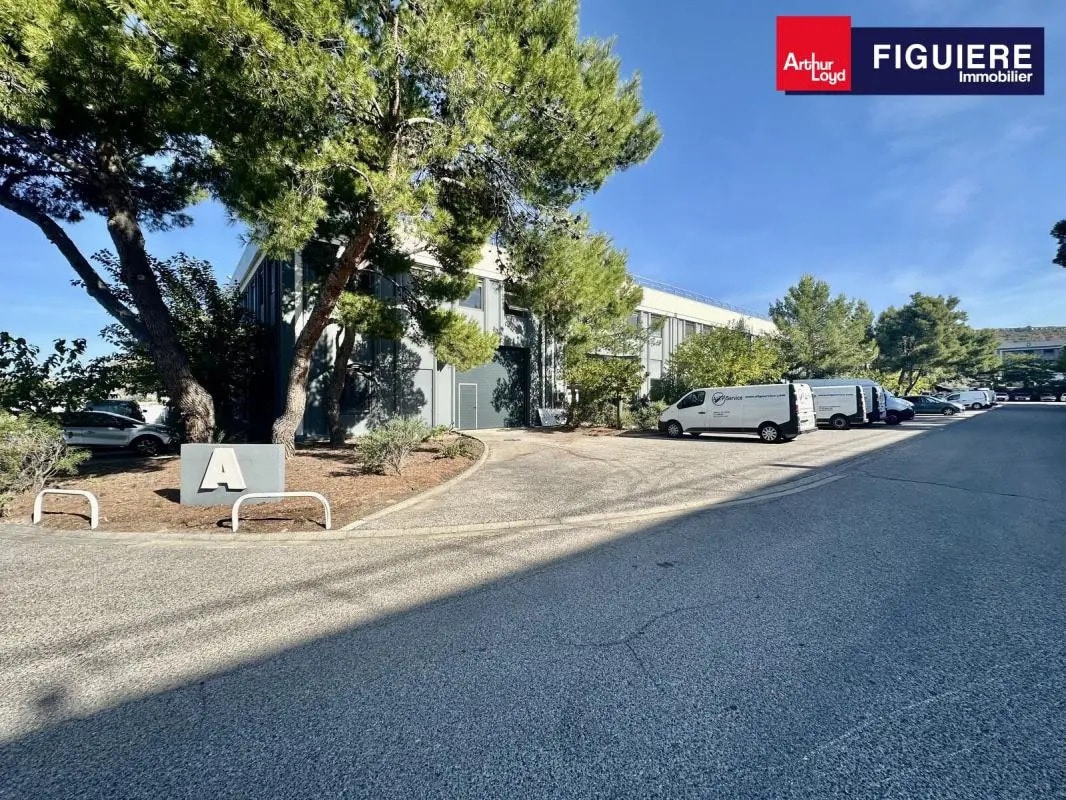 Chemin De La Bastide Blanche, Vitrolles for lease Building Photo- Image 1 of 14