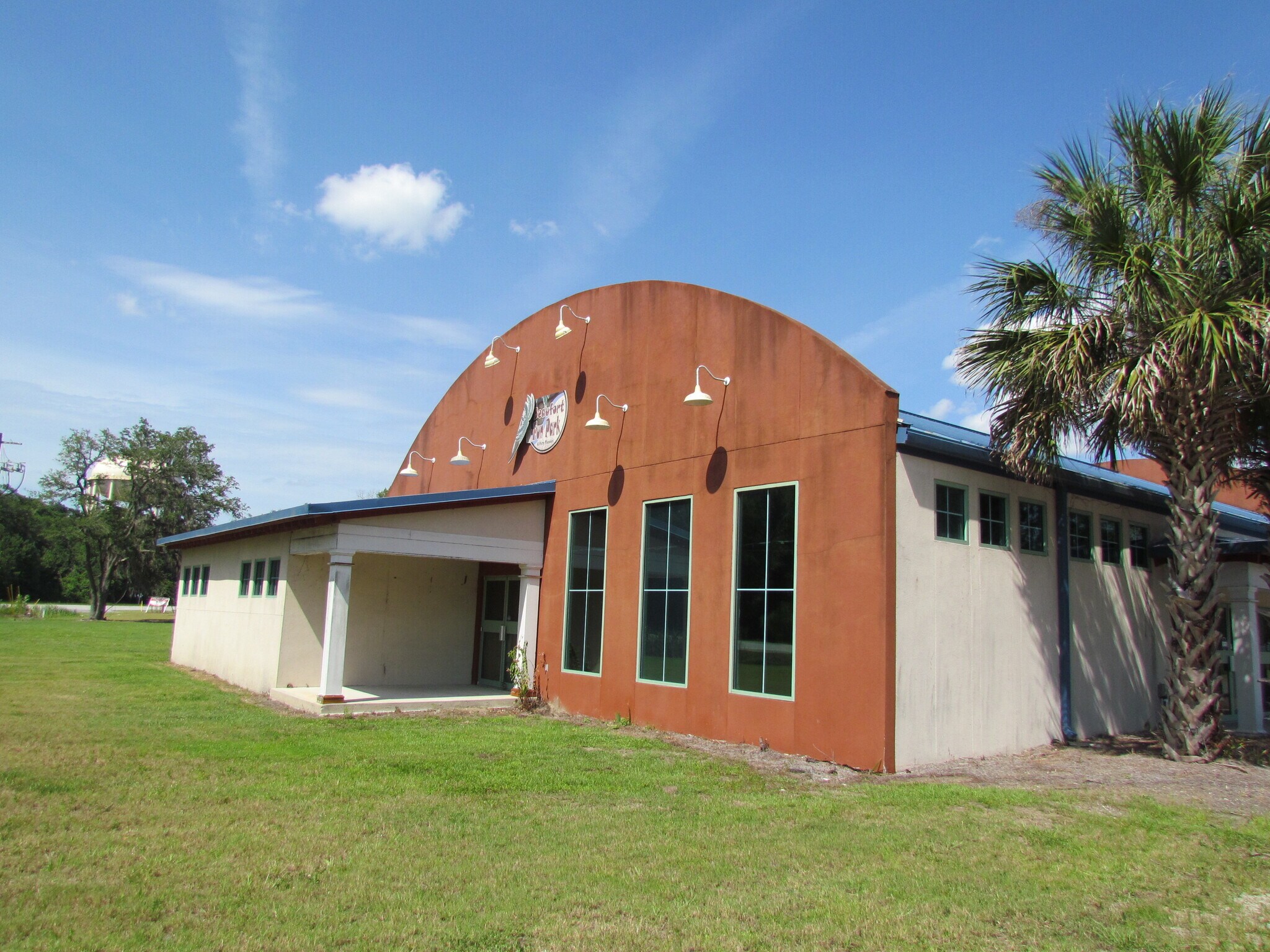 591 Robert Smalls Pkwy, Beaufort, SC for sale Building Photo- Image 1 of 1