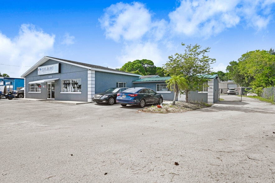 1950 Palm Bay Rd NE, Palm Bay, FL for sale - Building Photo - Image 2 of 9