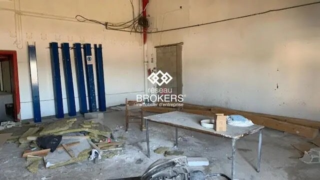 Retail in Courthézon for lease - Building Photo - Image 3 of 7