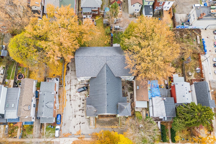 17 Rhodes Av, Toronto, ON for sale - Aerial - Image 3 of 3