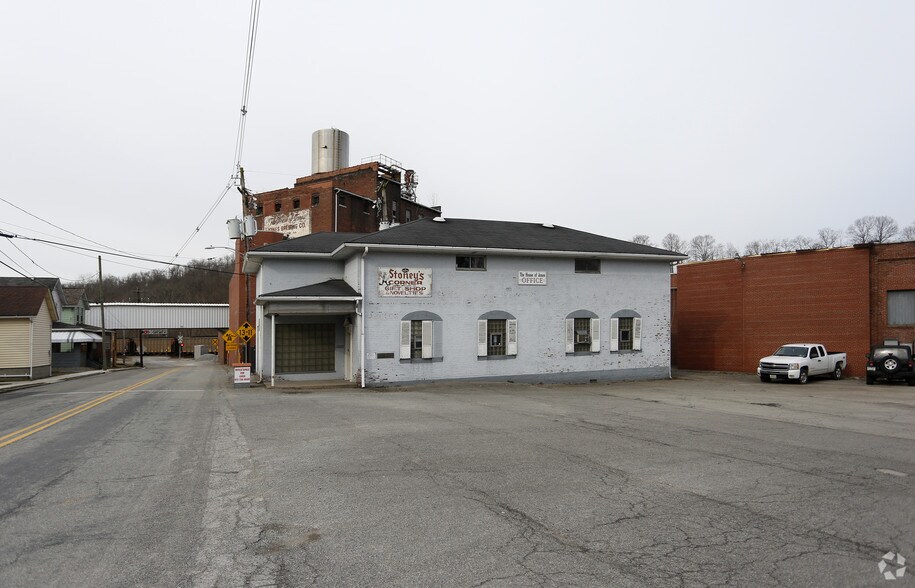 260 Second St, Smithton, PA 15479