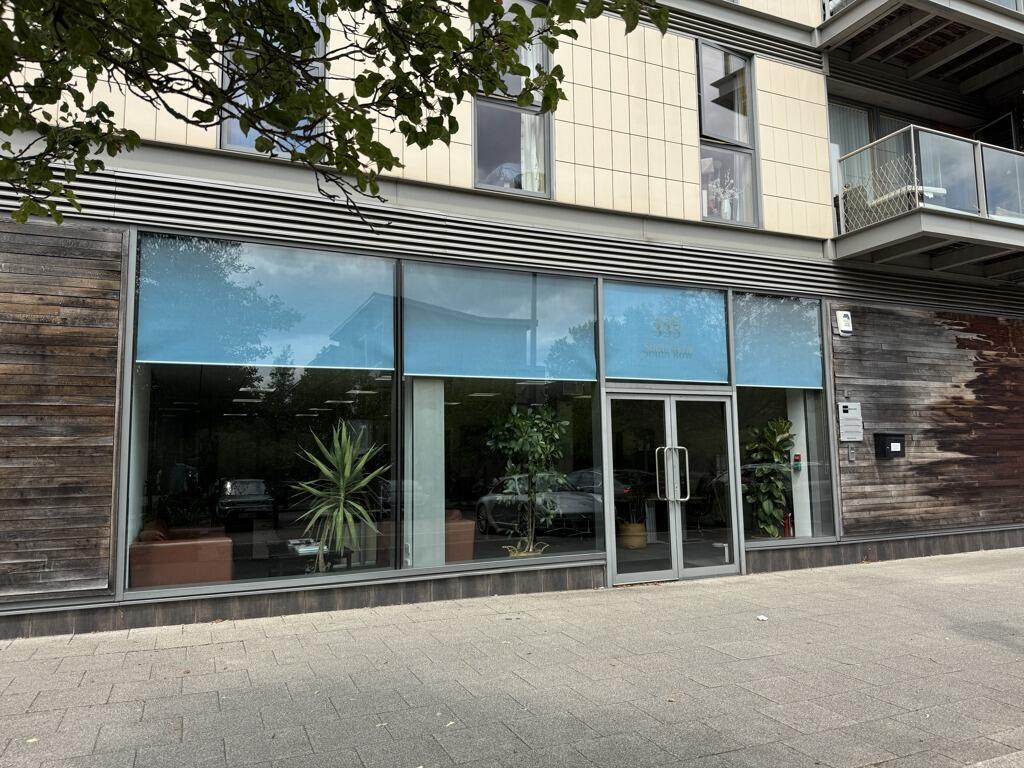 335 South Row, Milton Keynes for sale Primary Photo- Image 1 of 7