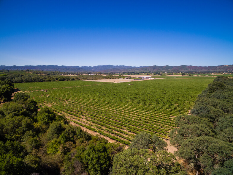 1850 Bell Hill Rd, Kelseyville, CA for sale - Primary Photo - Image 1 of 1