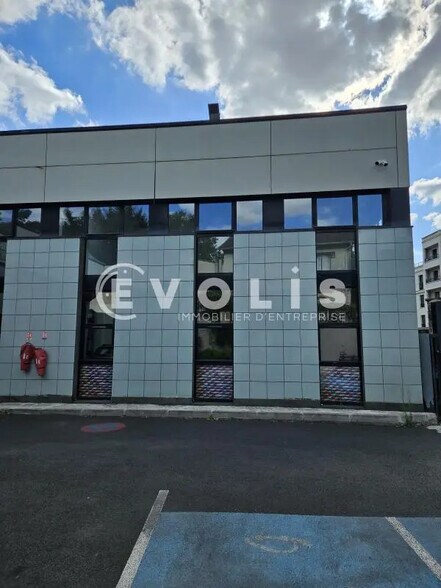 Office in Bagneux for lease - Building Photo - Image 2 of 11