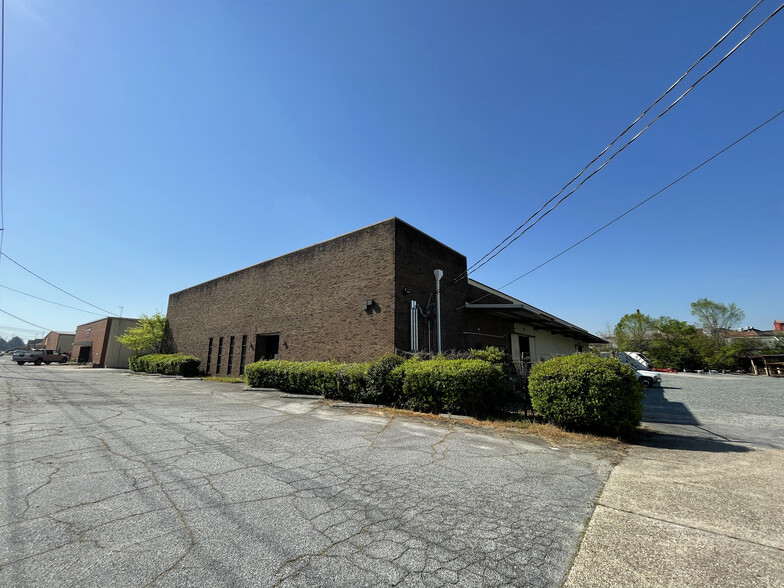 1130 Martin Luther King Jr Blvd, Columbus, GA for sale - Building Photo - Image 1 of 1