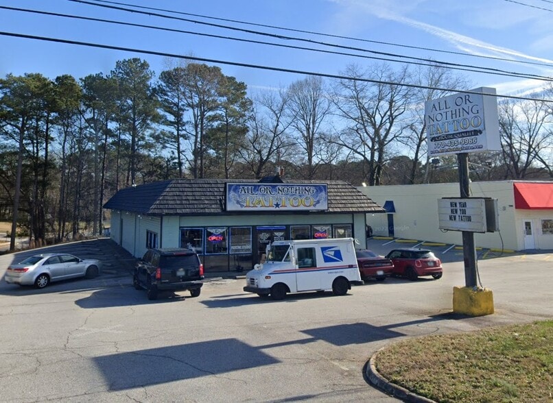 2569 S Cobb Dr SE, Smyrna, GA for sale - Primary Photo - Image 1 of 4