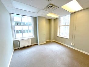 11 Hanover Sq, New York, NY for lease Interior Photo- Image 2 of 11