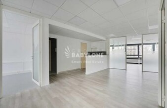 147 Avenue Charles De Gaulle, Neuilly-sur-Seine for lease Interior Photo- Image 2 of 4