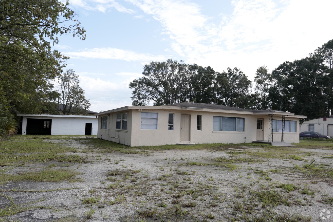 5023 Bowden Rd, Jacksonville, FL 32216