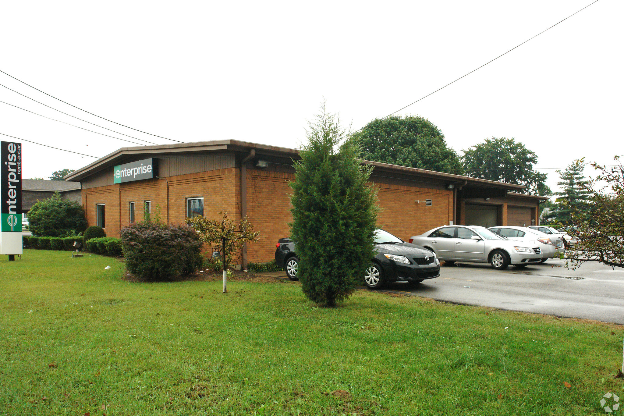 1310 E 10th St, Jeffersonville, IN for sale Primary Photo- Image 1 of 1