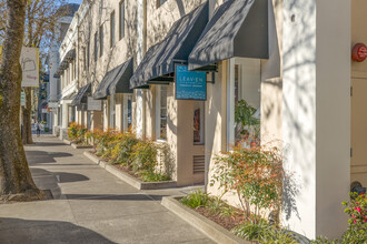 331-349 Healdsburg Ave, Healdsburg, CA for lease Building Photo- Image 1 of 7