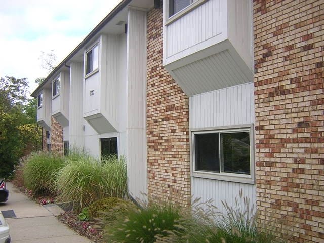 2035 Hogback Rd, Ann Arbor, MI for lease - Building Photo - Image 2 of 11