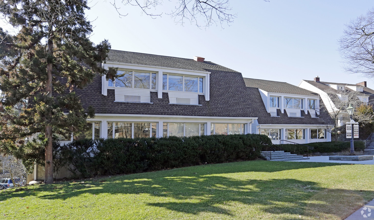 60 W Ridgewood Ave, Ridgewood, NJ 07450