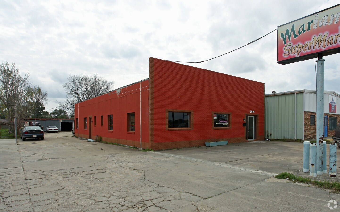 9516 S Choctaw Dr, Baton Rouge, LA 70815