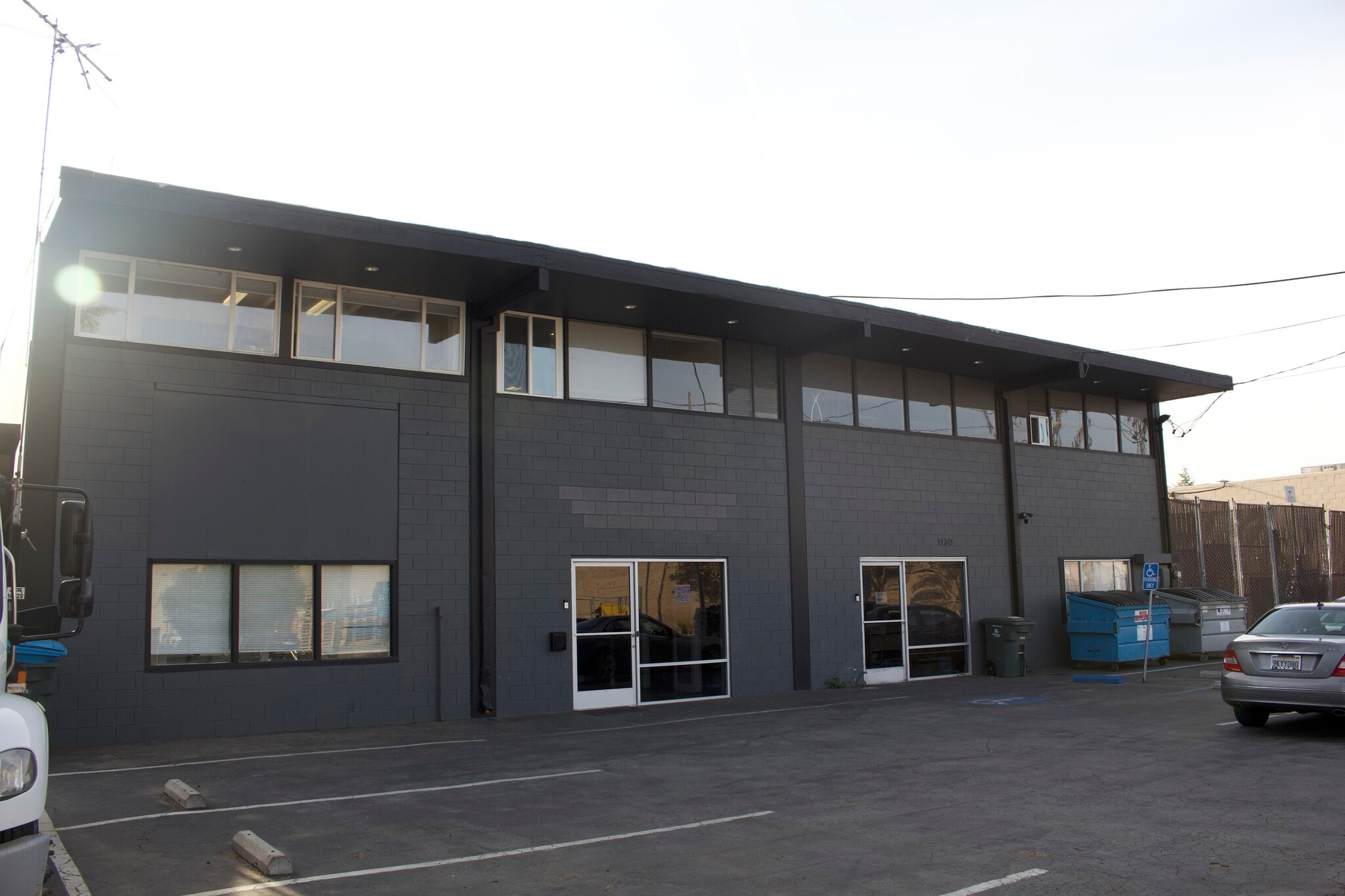 1130 Independence Ave, Mountain View, CA for lease Building Photo- Image 1 of 15