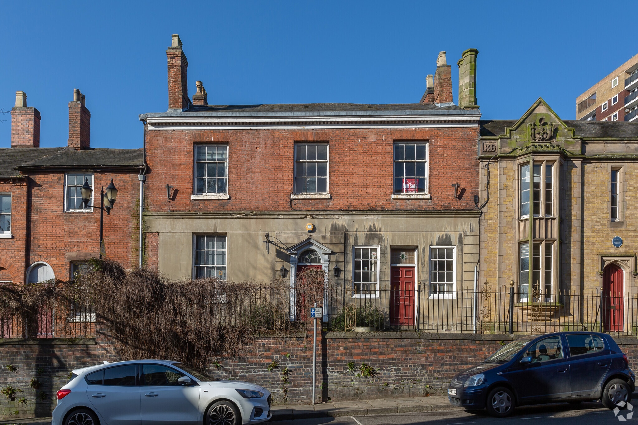 6-9 Lady Bank, Tamworth for sale Primary Photo- Image 1 of 1