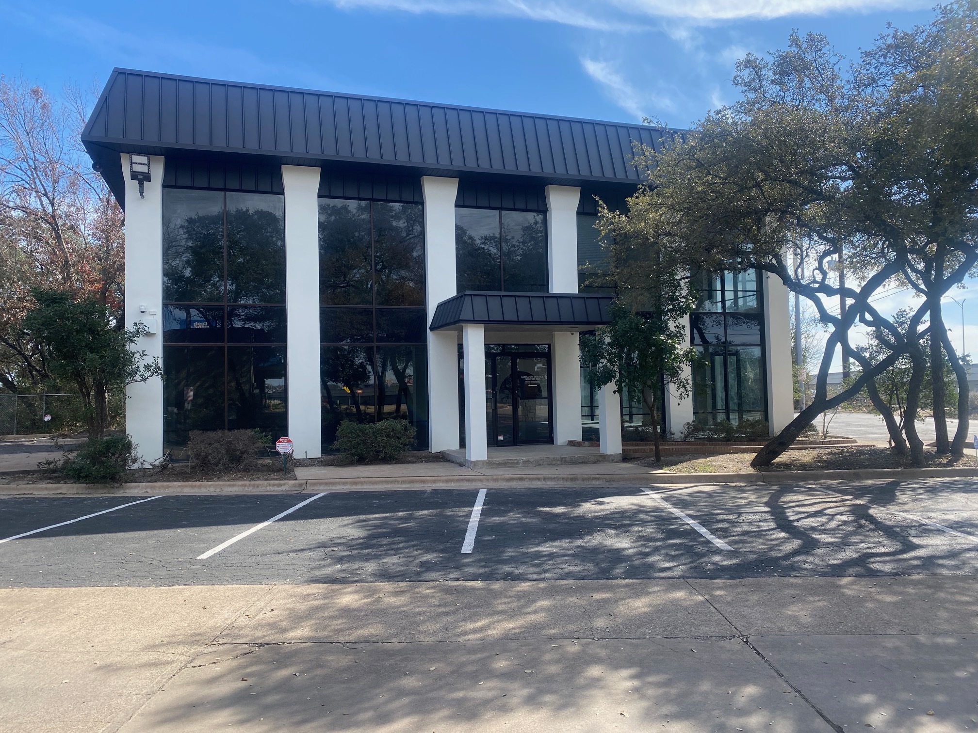 11855 Research Blvd, Austin, TX for lease Building Photo- Image 1 of 23