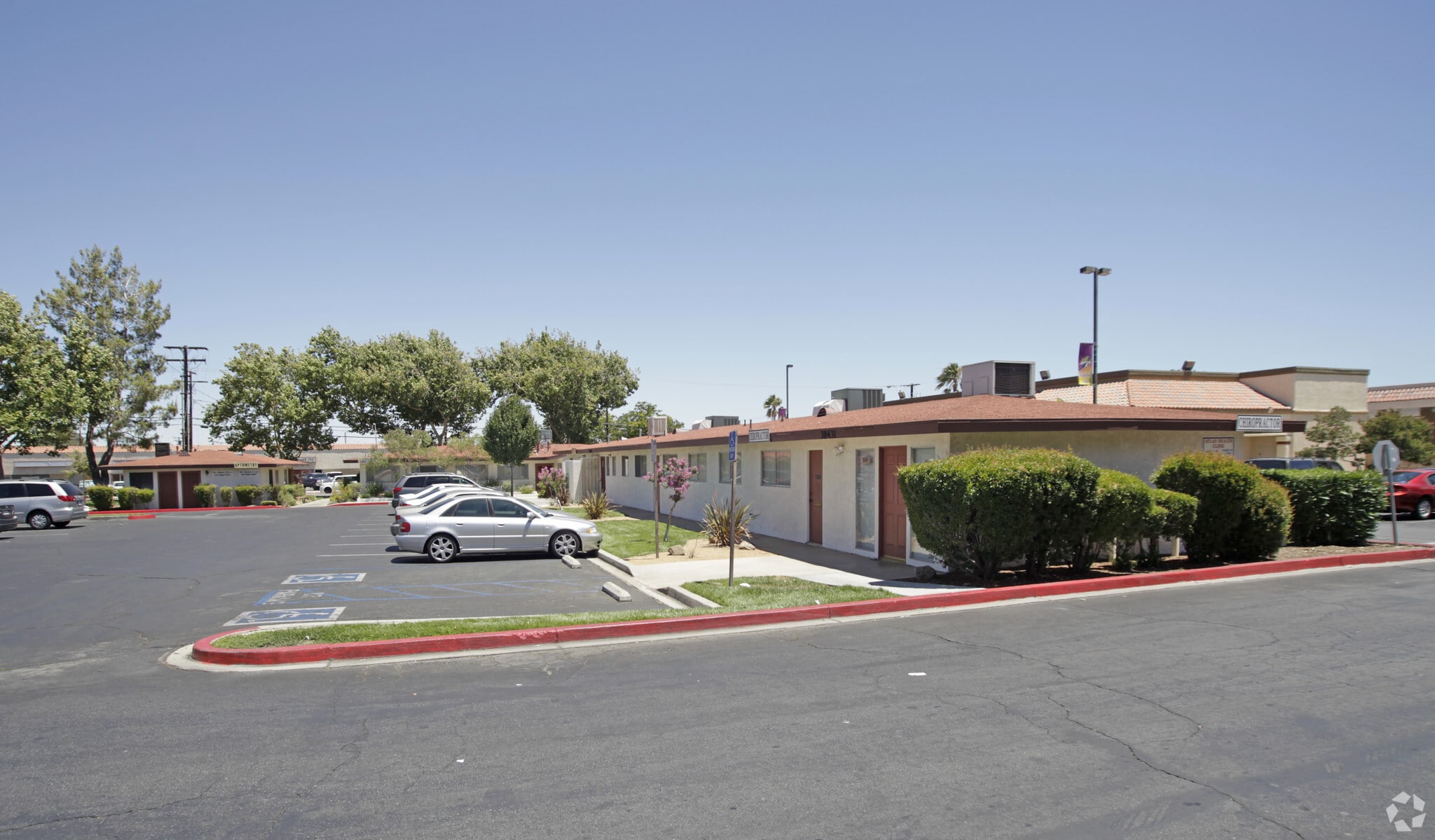 38425-38431 20th St E, Palmdale, CA for lease Primary Photo- Image 1 of 5