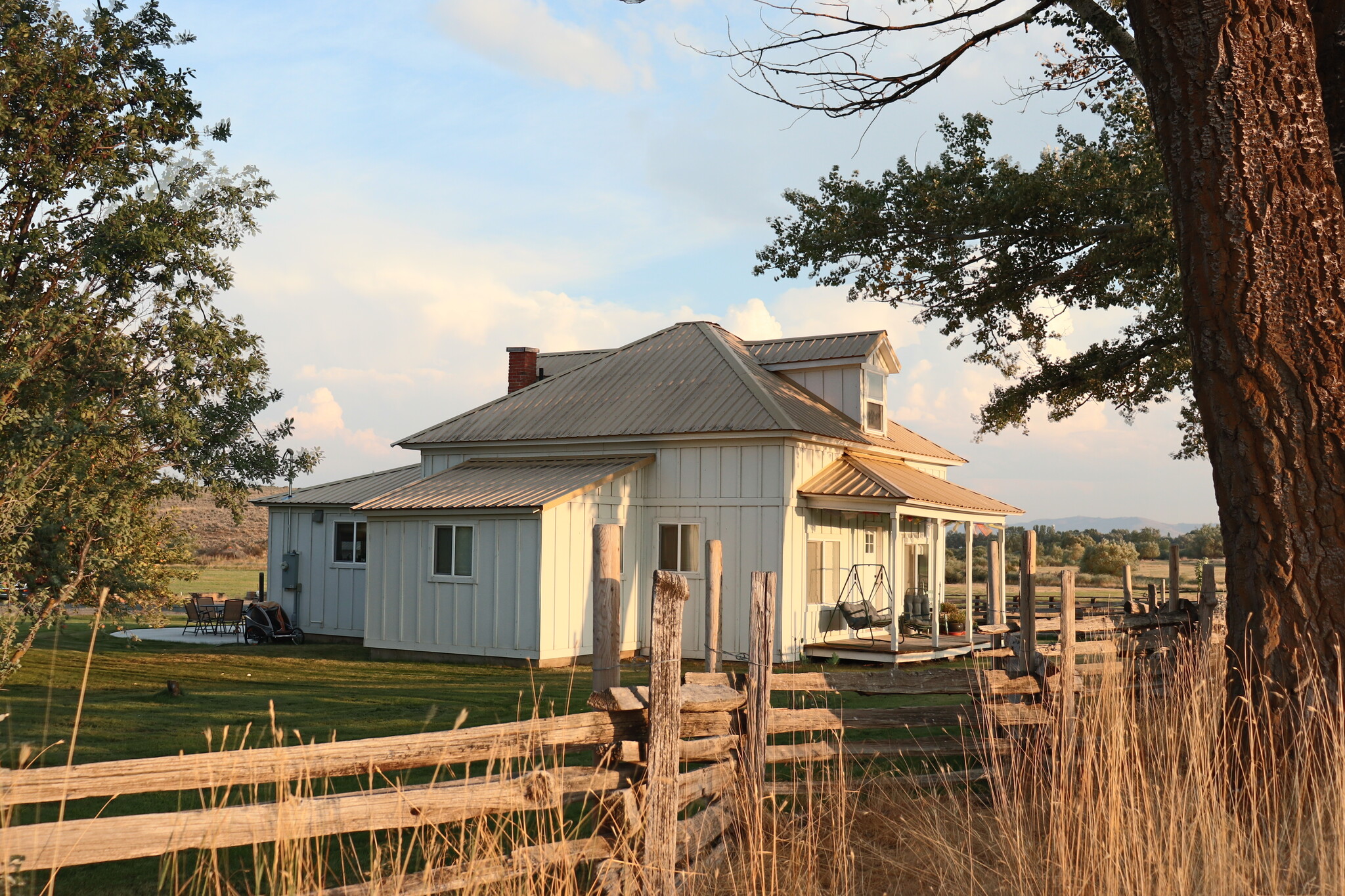 47219 Highway 30, Haines, OR for sale Primary Photo- Image 1 of 37