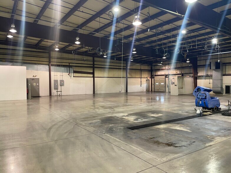 3620 Progress St NE, Canton, OH for sale - Building Photo - Image 1 of 1