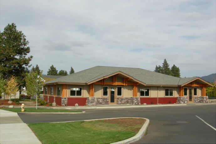 1631 Woods Ct, Hood River, OR for sale - Primary Photo - Image 1 of 1